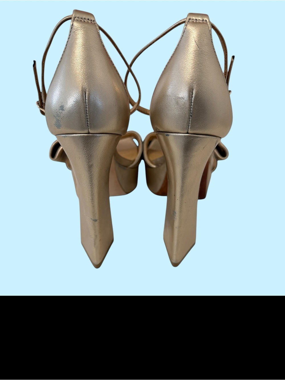 Badgley Mischka Metallic Gold Platform Knot Bow Sandals Size 8 Pre Loved - Picture 3 of 11
